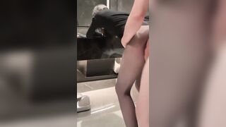 Tốc váy, Lút Cán lễ tân loli chân dài vào dọn phòng rên rỉ
