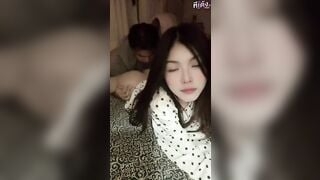Em đẹp em có quyền nằm để trai bú lồn.