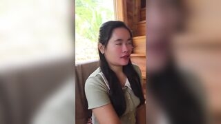Đi chơi được chị bán hàng xục cặc cho sướng tê cặc luôn